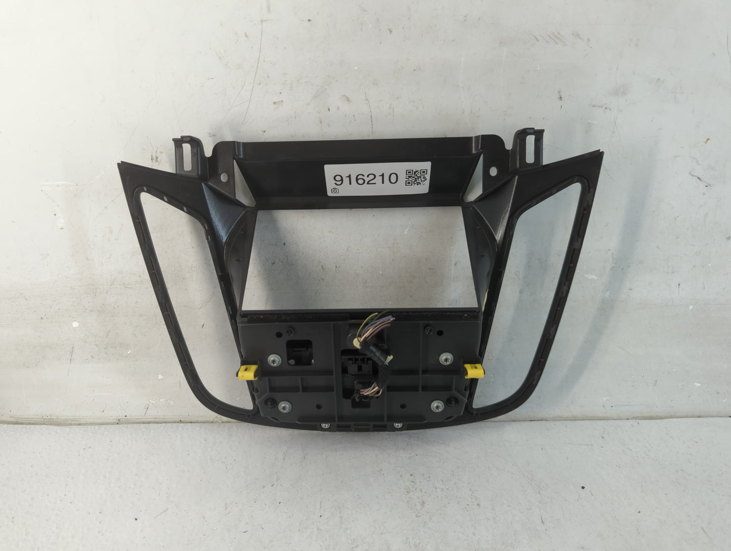 2013 Ford Escape Radio AM FM Cd Player Receiver Replacement P/N:CJ54 18835 CD3BA8 Fits OEM Used Auto Parts - Oemusedautopart