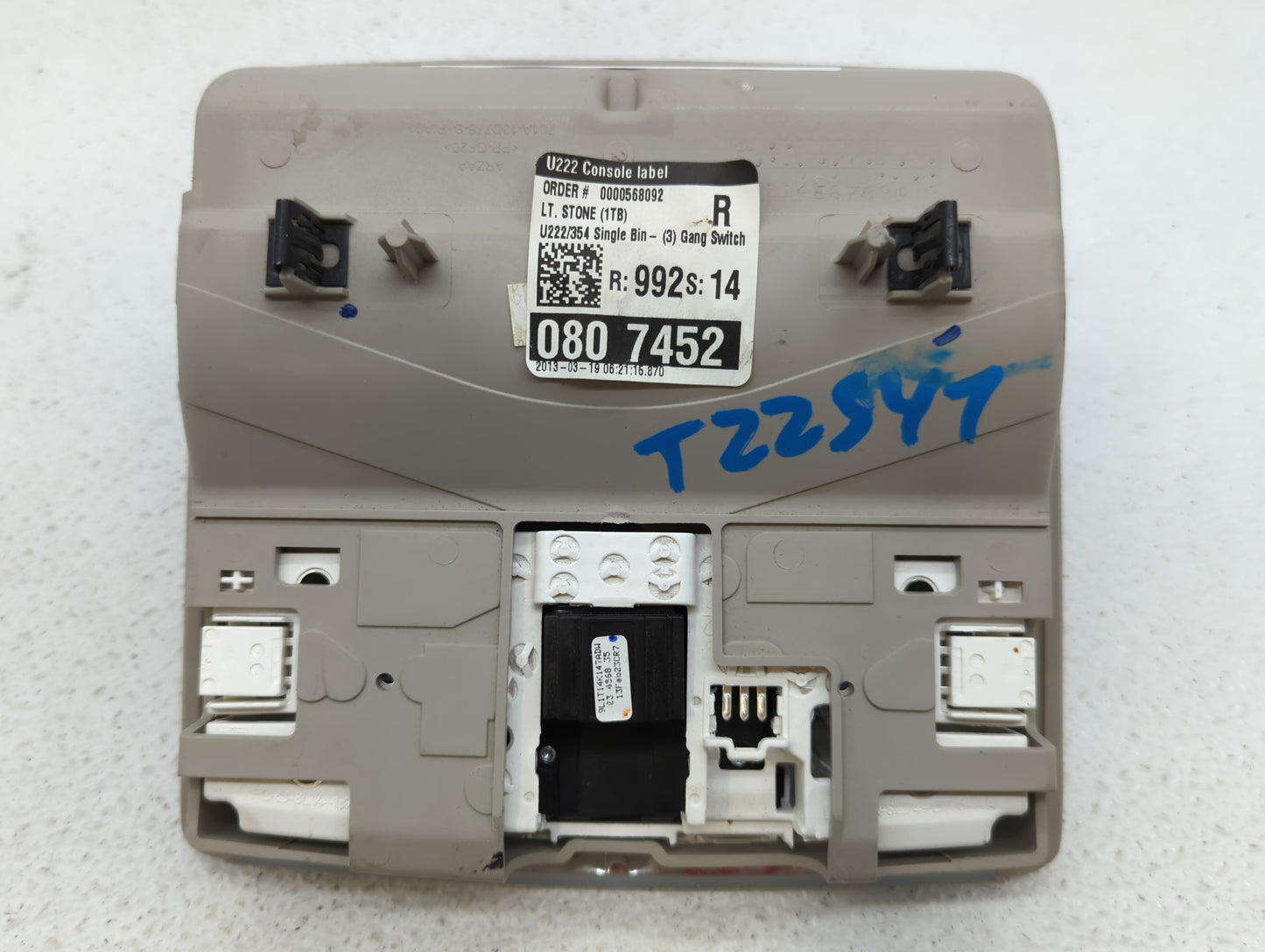 2009-2014 Ford Expedition Center Floor Console P/N:080 7452 Fits Fits 2009 2010 2011 2012 2013 2014 OEM Used Auto Parts - Oe