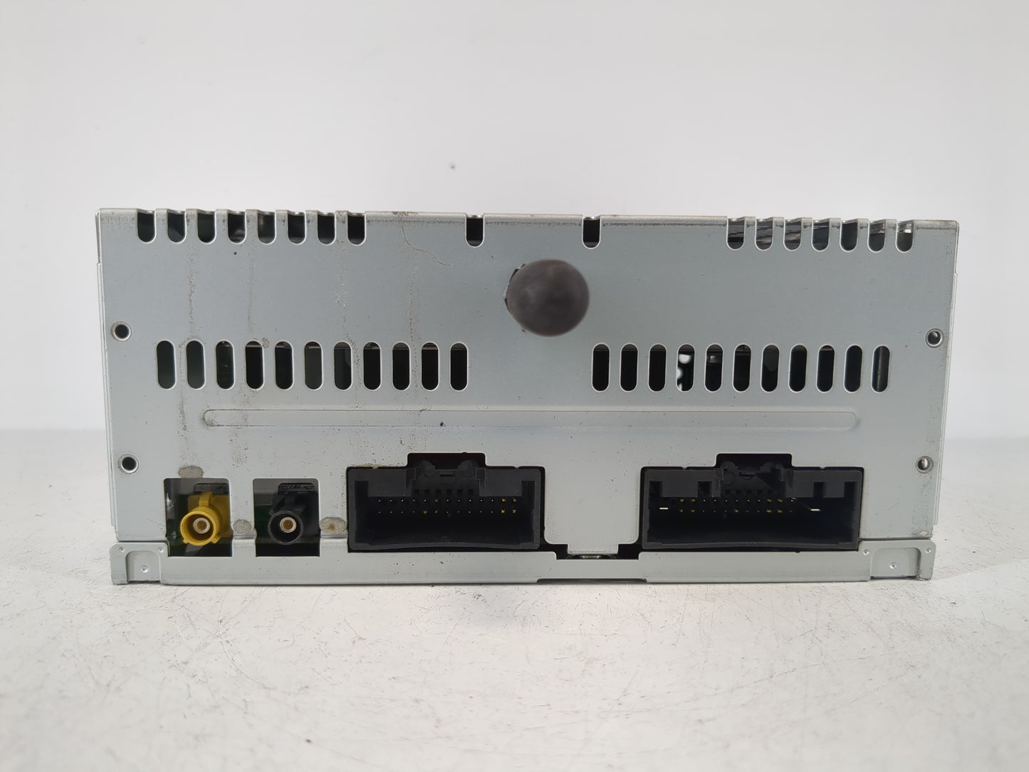 2013-2014 Ford Explorer Radio AM FM Cd Player Receiver Replacement P/N:DB5T-19C107-GD Fits Fits 2013 2014 OEM Used Auto Part