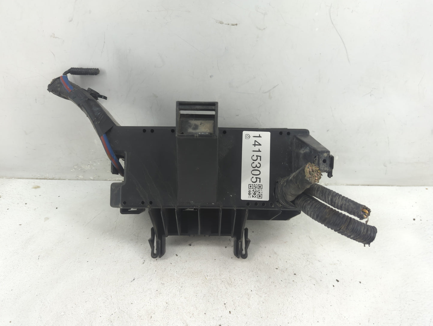 2013 Ford Explorer Fusebox Fuse Box Panel Relay Module P/N:BT4T-14A003-AA Fits OEM Used Auto Parts - Oemusedautoparts1.com