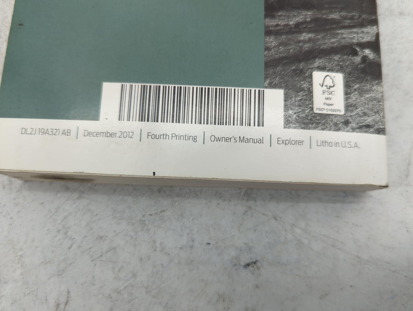 2013 Ford Explorer Owners Manual Book Guide P/N:DL2J19A321AB OEM Used Auto Parts - Oemusedautoparts1.com