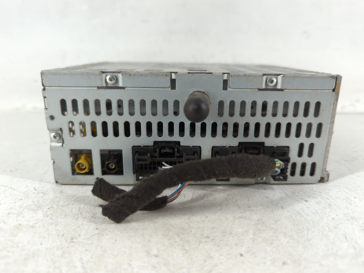 2013-2013 Ford Explorer Am Fm Cd Player Radio Receiver - Oemusedautoparts1.com