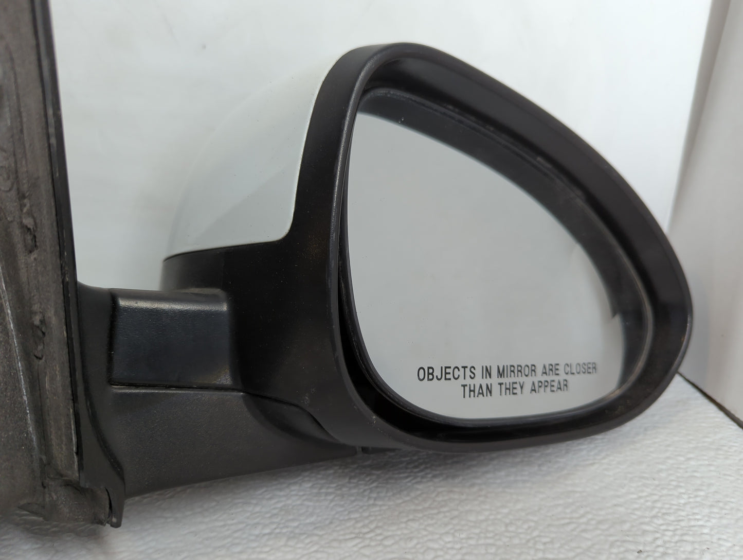 2011-2015 Ford Explorer Passenger Side View Mirror - Right Door Mirror OEM Used - Oemusedautoparts1.com