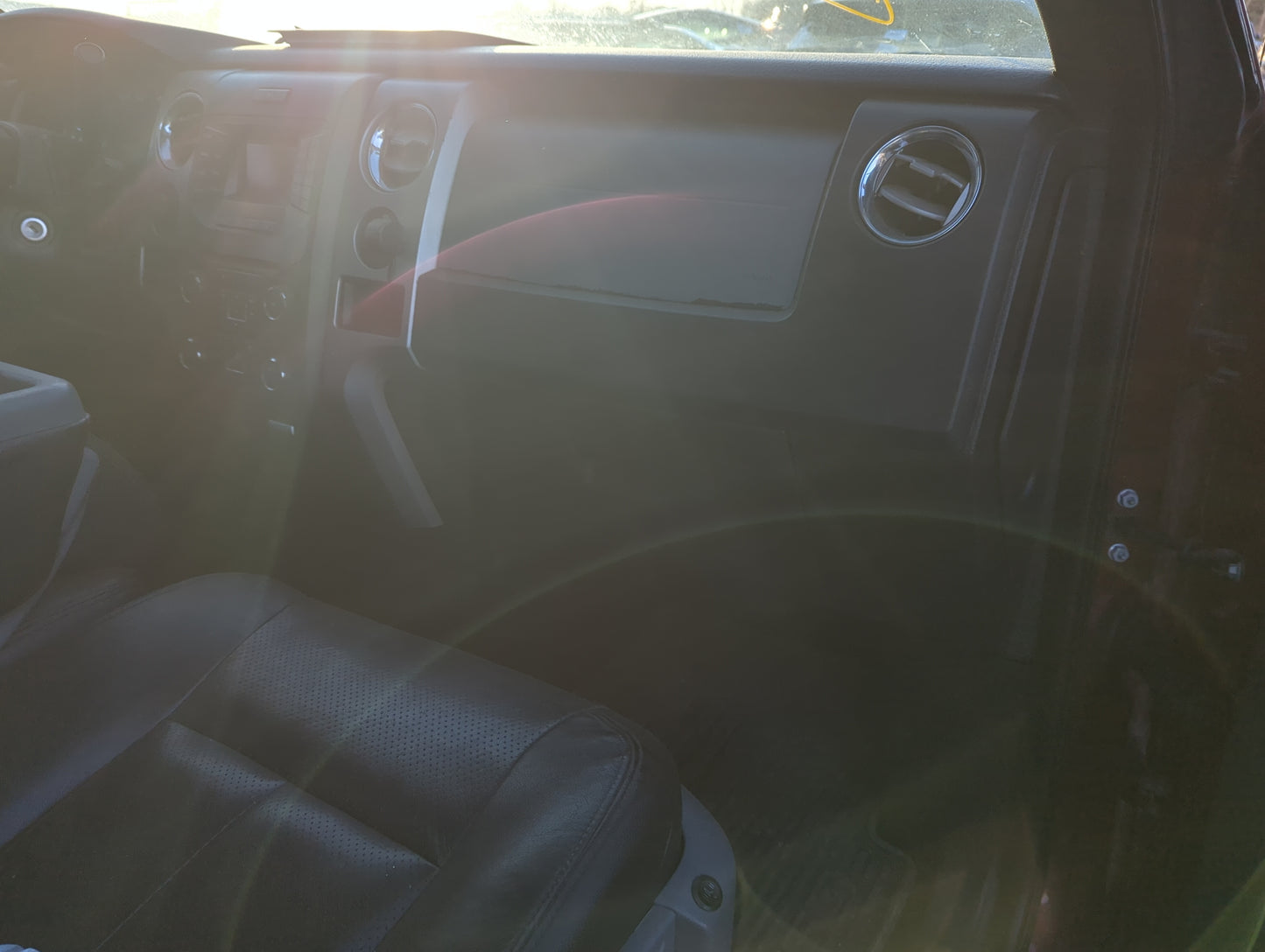 2013 Ford F-150 Passenger Glove Box Door Storage Compartment - Oemusedautoparts1.com