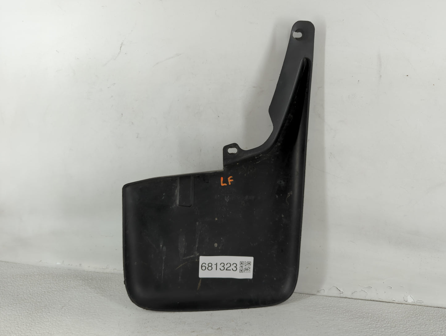 2013 Ford F-350 Super Duty Mud Flap splash shield - Oemusedautoparts1.com
