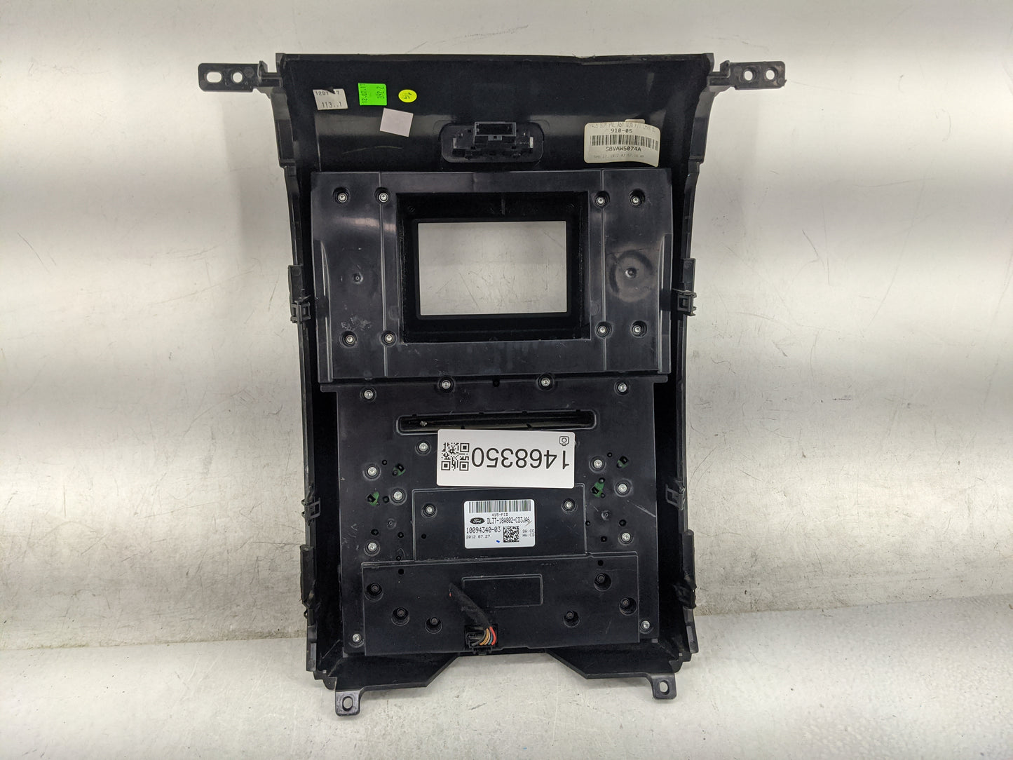 Ford F150 Radio Control Panel 1468350 - Oemusedautoparts1.com
