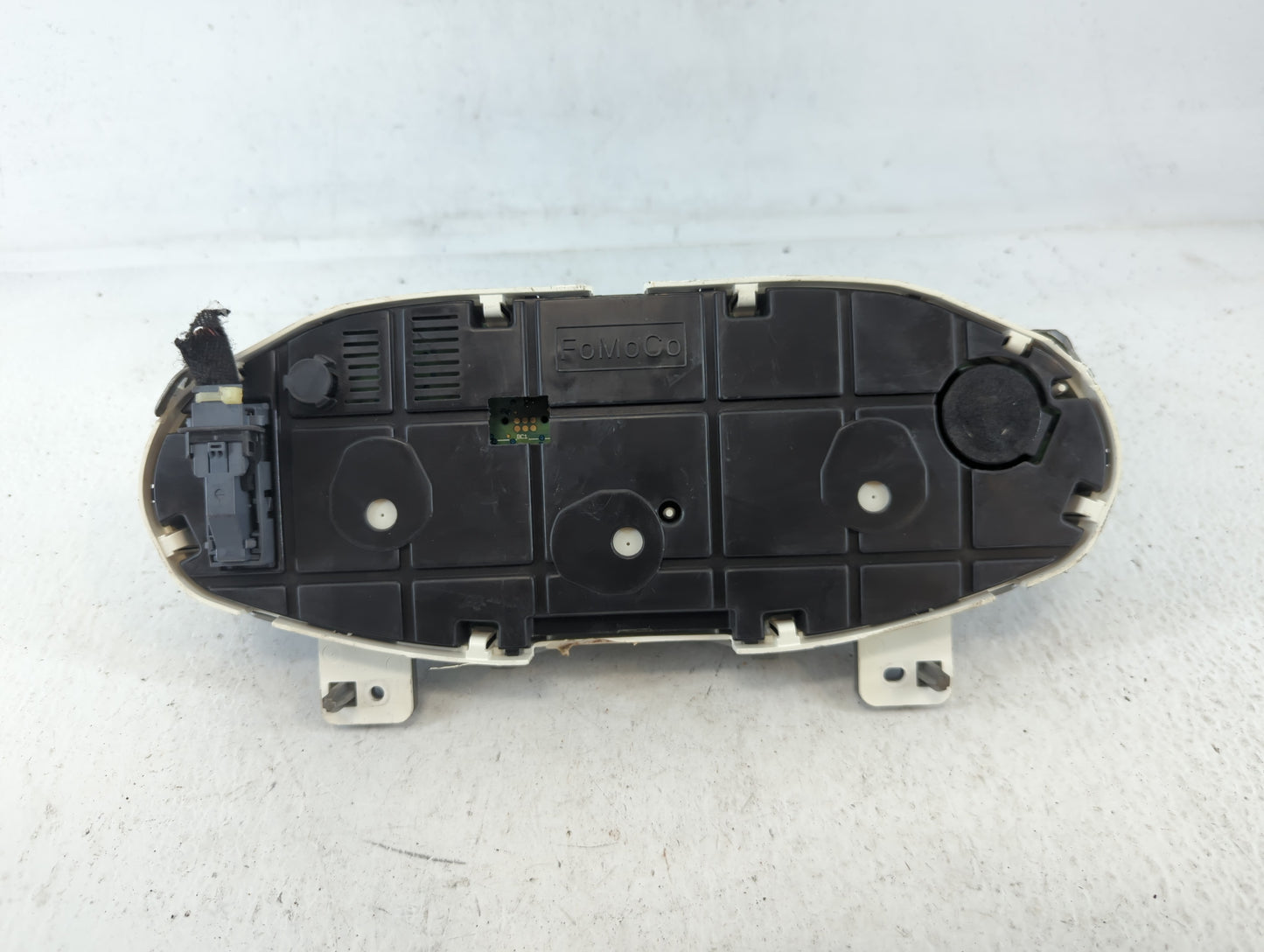 2012-2013 Ford Fiesta Instrument Cluster Speedometer Gauges P/N:DE8T-10849-CC Fits Fits 2012 2013 OEM Used Auto Parts - Oemu
