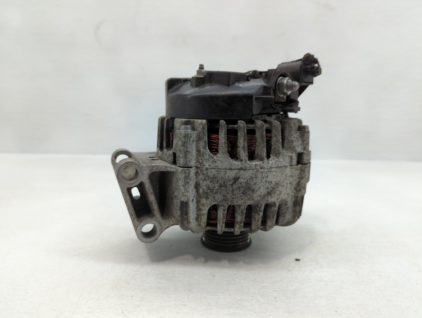 2011-2019 Ford Fiesta Alternator Replacement Generator Charging Assembly Engine OEM P/N:AE8T-10300-AA Fits OEM Used Auto Par