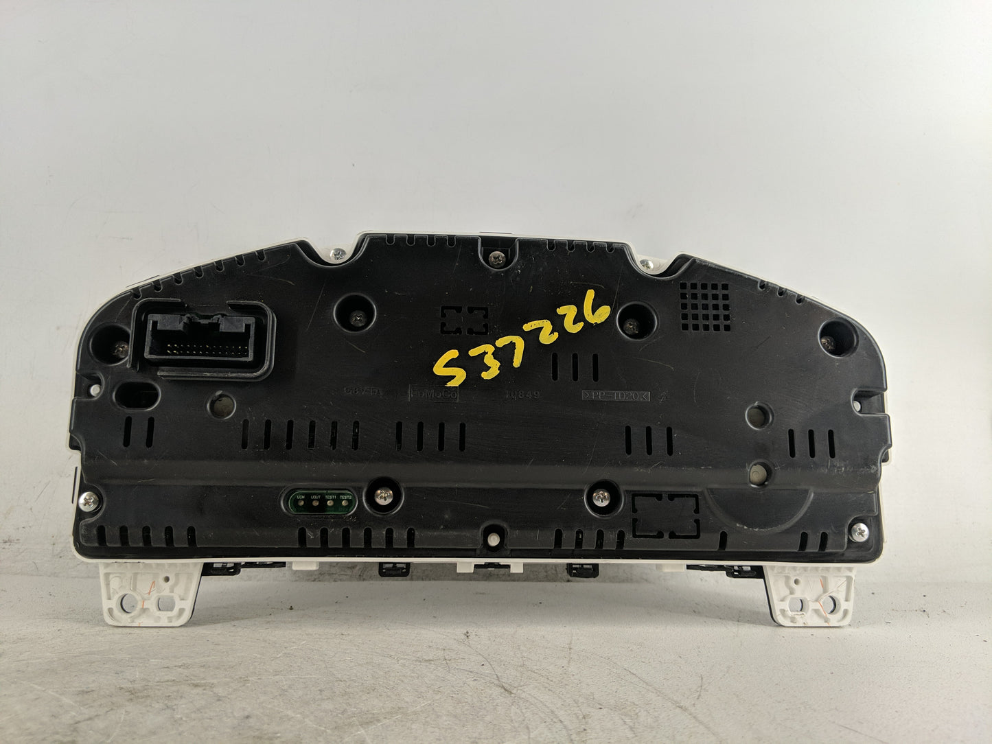 2013 Ford Flex Instrument Cluster Speedometer Gauges P/N:DA8T-10849-CJ Miles: Fits OEM Used Auto Parts - Oemusedautoparts1.c