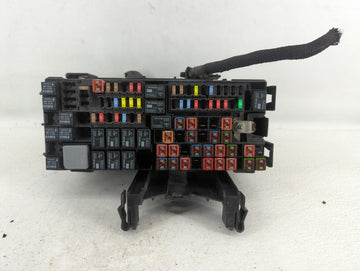 2013-2015 Ford Flex Fusebox Fuse Box Panel Relay Module P/N:DG1T-14A003-BA Fits Fits 2013 2014 2015 OEM Used Auto Parts