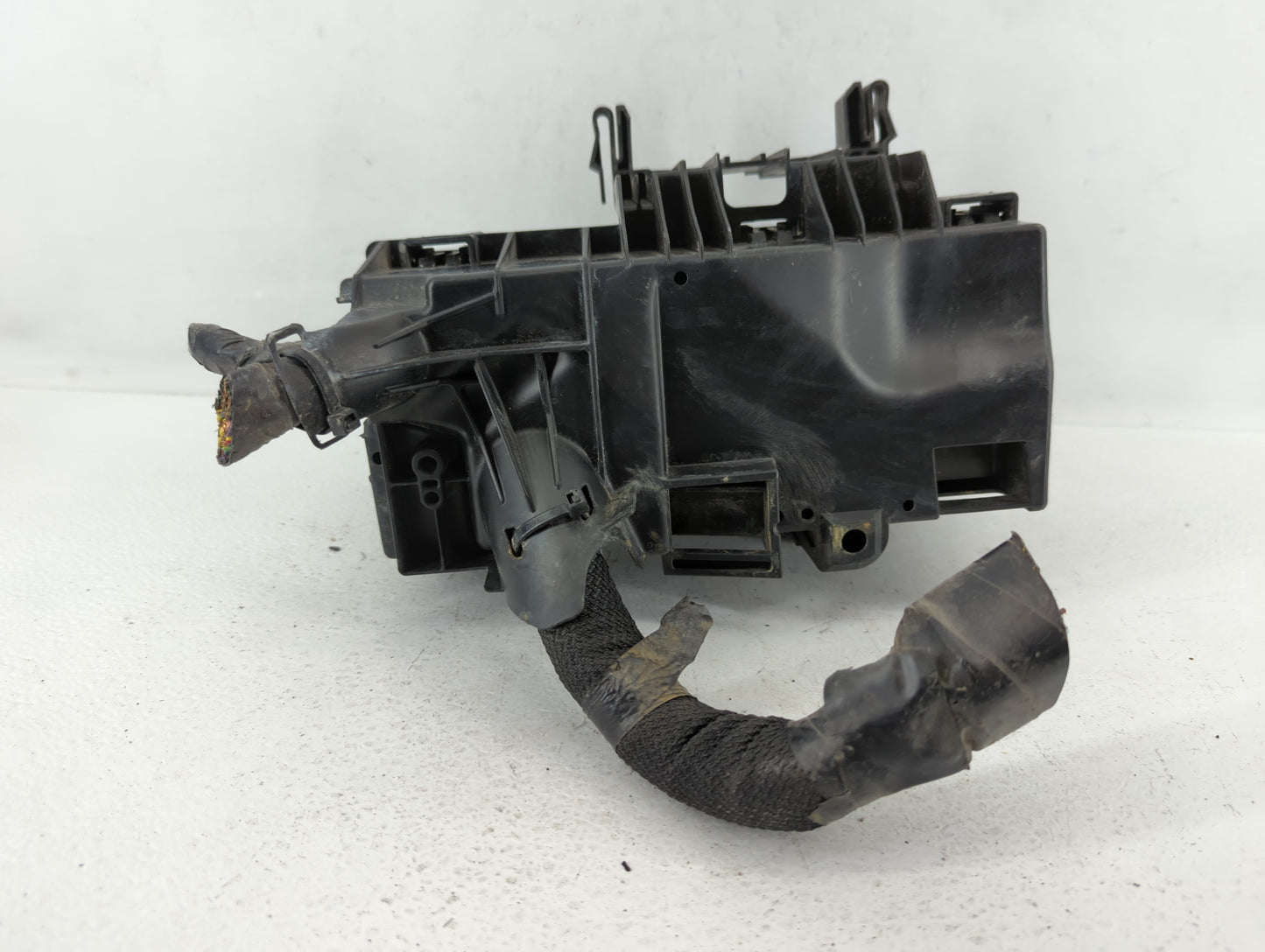2013-2015 Ford Flex Fusebox Fuse Box Panel Relay Module P/N:DG1T-14A003-BA Fits Fits 2013 2014 2015 OEM Used Auto Parts - Oe
