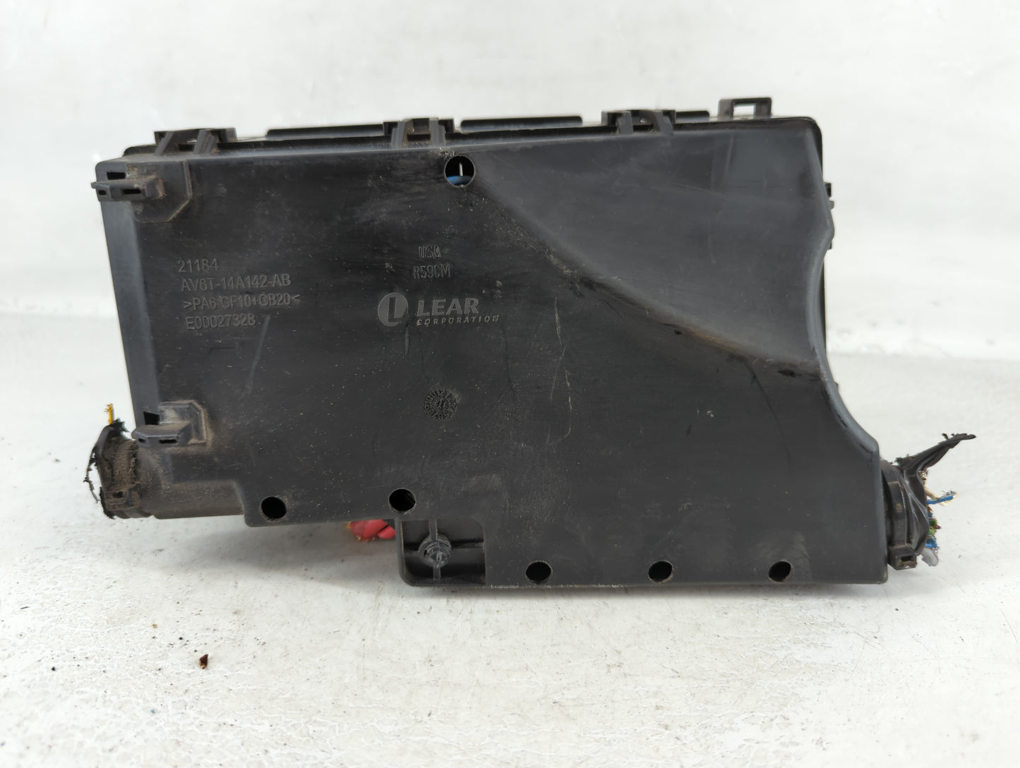 2012-2014 Ford Focus Fusebox Fuse Box Panel Relay Module P/N:AV6T-14A067-AC Fits Fits 2012 2013 2014 OEM Used Auto Parts - O