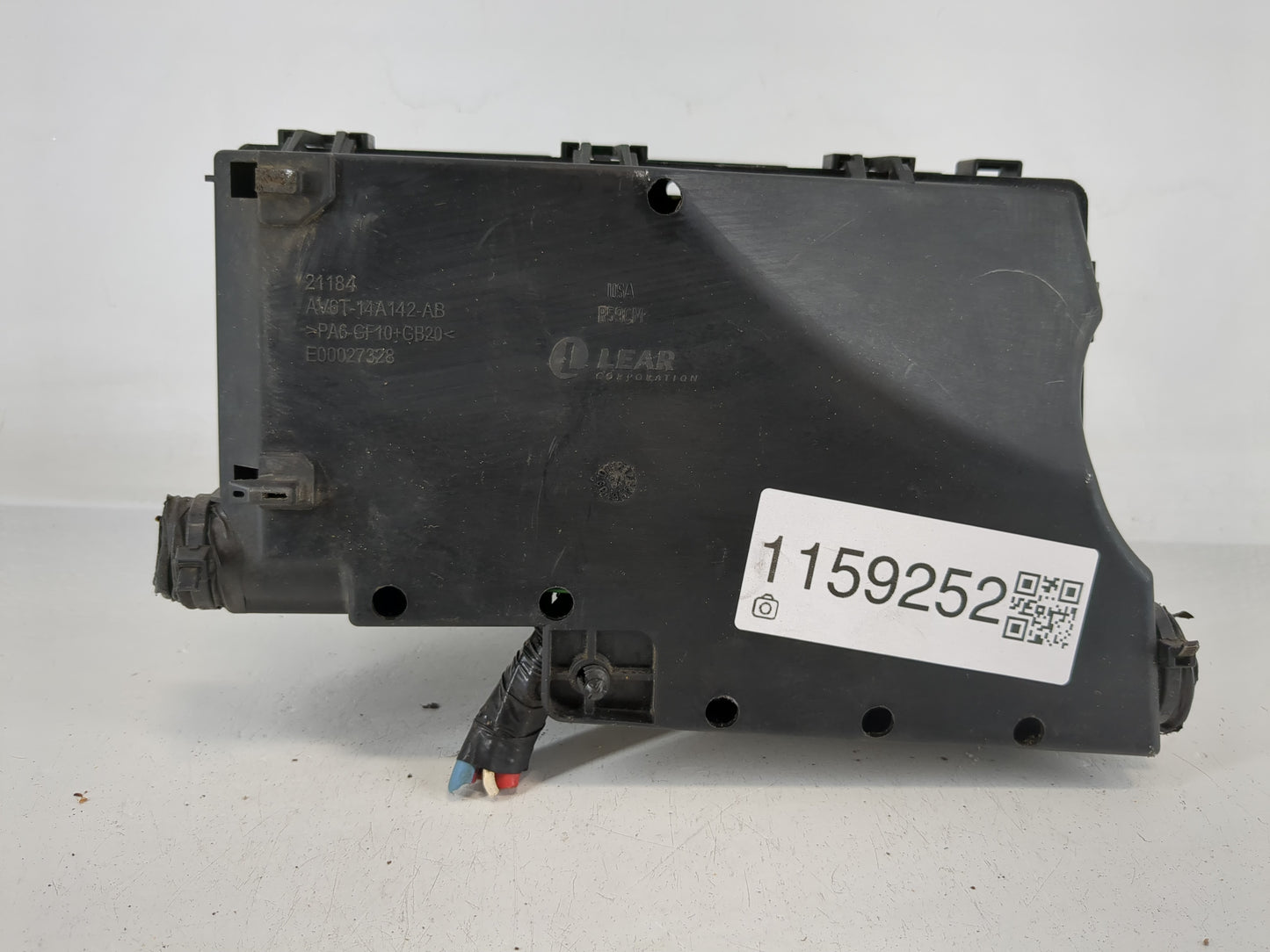 2012-2014 Ford Focus Fusebox Fuse Box Panel Relay Module P/N:AV6T-14A067-AC Fits Fits 2012 2013 2014 OEM Used Auto Parts - O