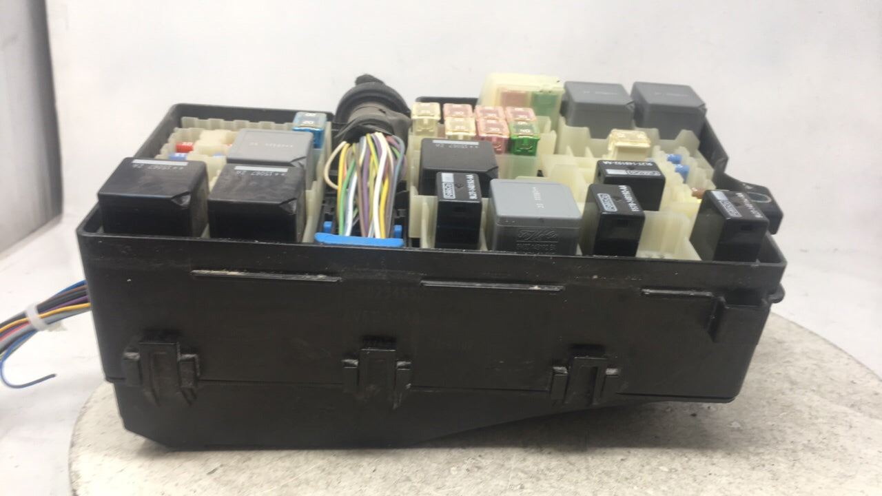 2015 Ford Focus Fusebox Fuse Box Panel Relay Module P/N:AV6T-14A142-AB Fits OEM Used Auto Parts - Oemusedautoparts1.com