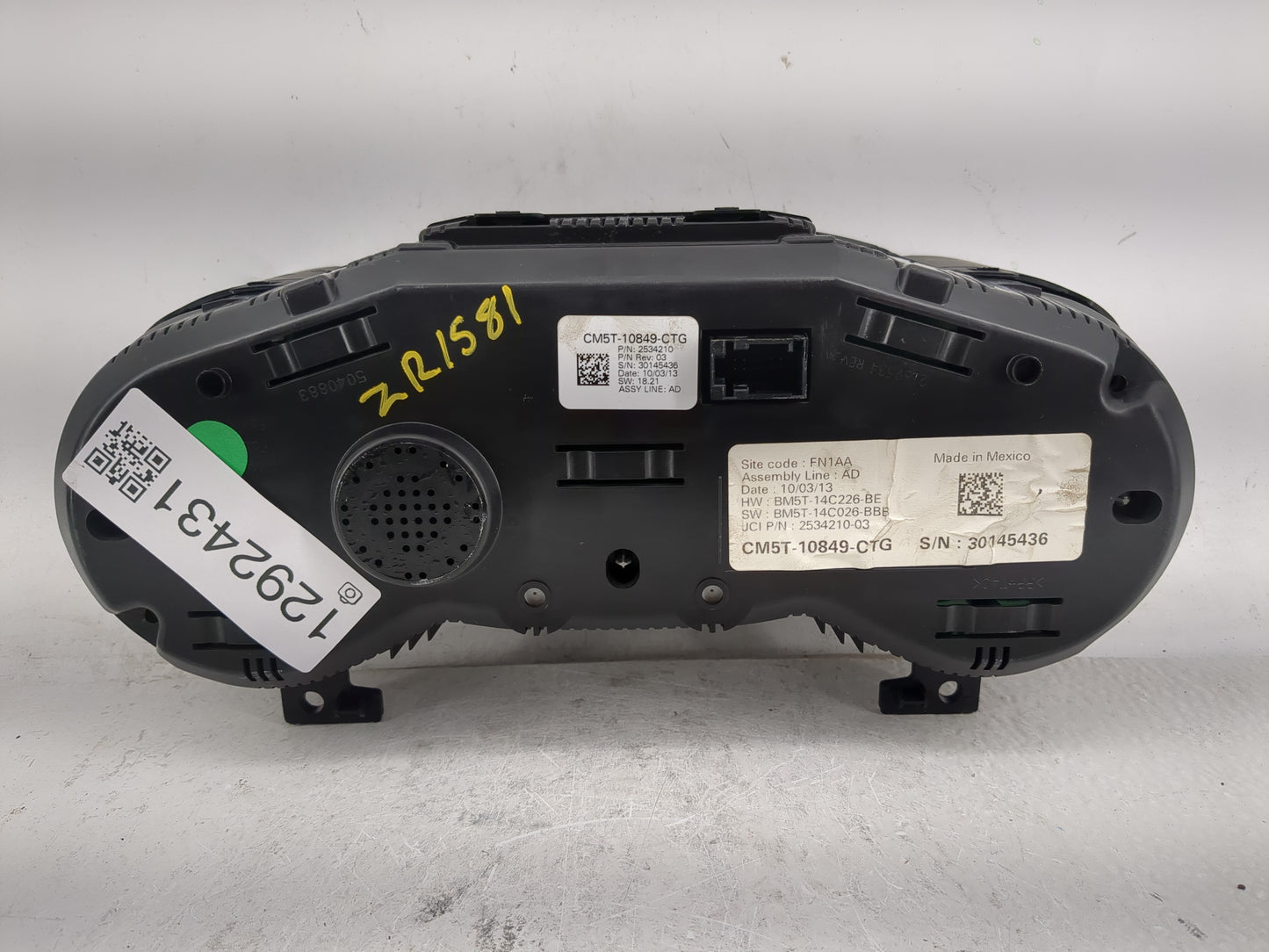 2013-2014 Ford Focus Instrument Cluster Speedometer Gauges P/N:CM5T-10849-CTG CM5T-10849-CTB Fits Fits 2013 2014 OEM Used Au