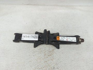 2013 Ford Focus Spare Scissor Car Jack