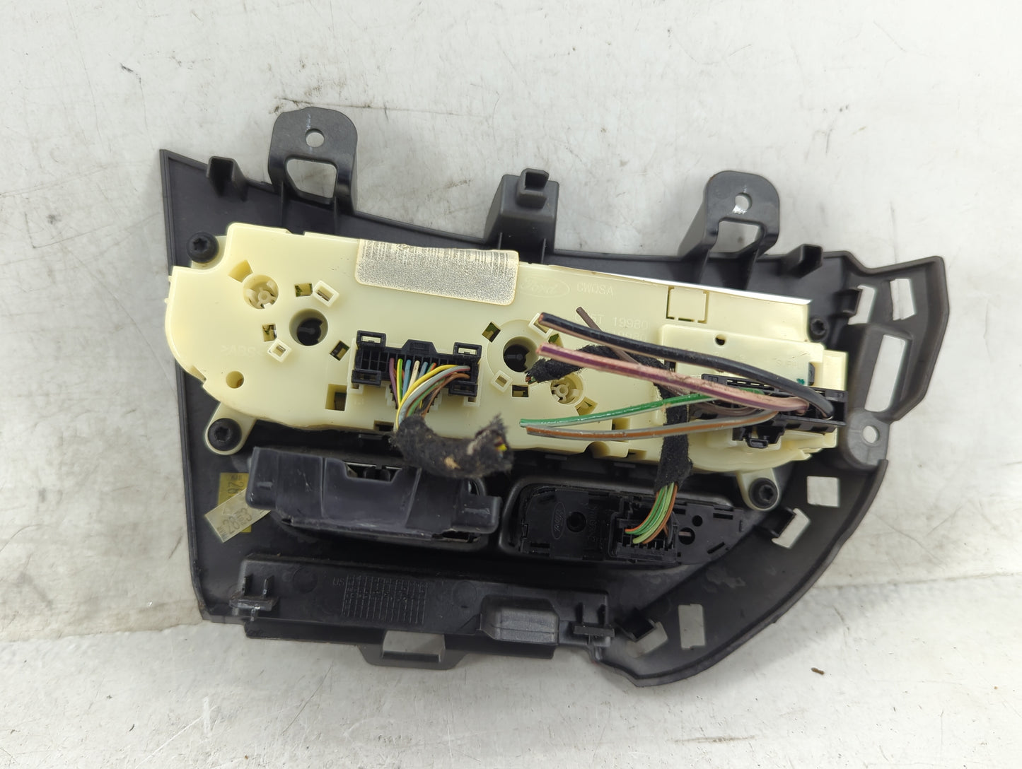 2013-2014 Ford Focus Climate Control Module Temperature AC/Heater Replacement P/N:E1062773 Fits Fits 2013 2014 OEM Used Auto