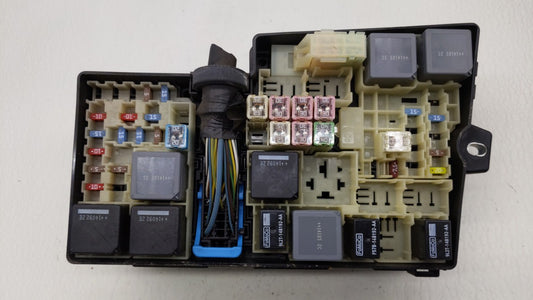 2012-2014 Ford Focus Fusebox Fuse Box Panel Relay Module P/N:AV6T-14A142-AB AV6T-14A142-AA, FU4T-14K733 Fits Fits 2012 2013 2014 OEM Used Auto Parts