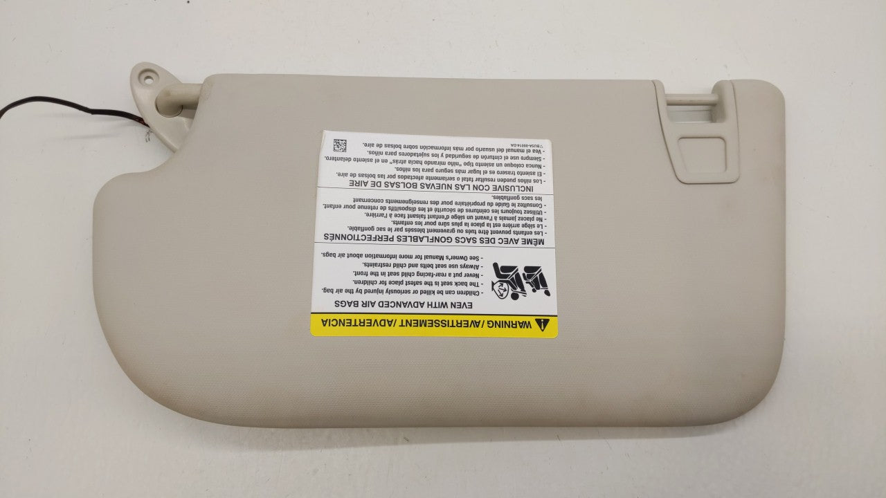 2013-2015 Ford Focus Sun Visor Shade Replacement Passenger Right Mirror Fits Fits 2013 2014 2015 OEM Used Auto Parts - Oemus
