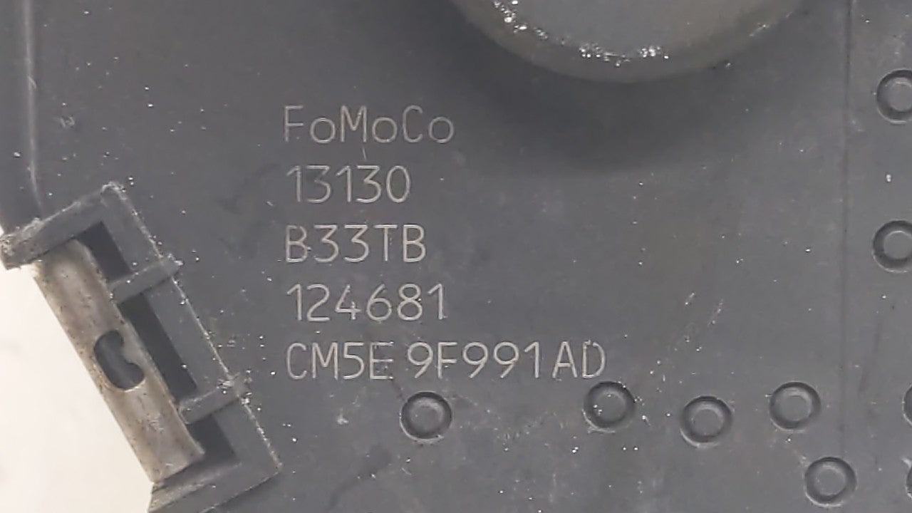 2012-2013 Ford Focus Throttle Body P/N:CM5E-9F991-AD CM5E-9F991-AC Fits Fits 2012 2013 2014 2015 2016 2017 OEM Used Auto Par