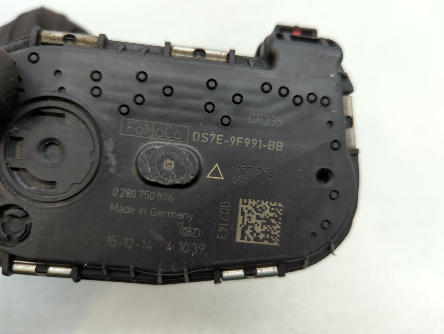2012-2013 Ford Focus Throttle Body P/N:DS7E-9F991-BB CM5E-9F991-AD, CM5E-9F991-AC Fits Fits 2012 2013 2014 2015 2016 2017 OE