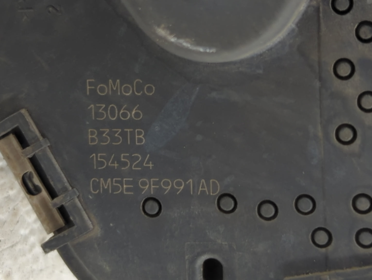 2012-2013 Ford Focus Throttle Body P/N:0280750585 0280750566, DS7E-9F991-BB, CM5E-9F991-AD Fits Fits 2012 2013 2014 2015 201