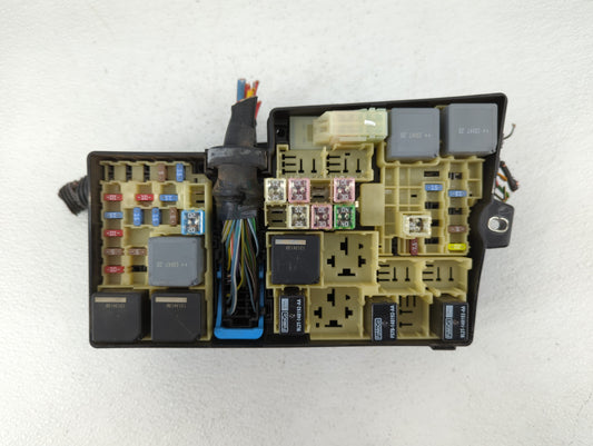 2012-2014 Ford Focus Fusebox Fuse Box Panel Relay Module P/N:AV6T-14A067-AC AV6T-14A067-AD Fits Fits 2012 2013 2014 OEM Used Auto Parts