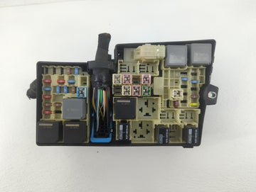 2012-2014 Ford Focus Fusebox Fuse Box Panel Relay Module P/N:AV6T 14A067-AC 5B0Q110107 Fits Fits 2012 2013 2014 OEM Used Auto Parts