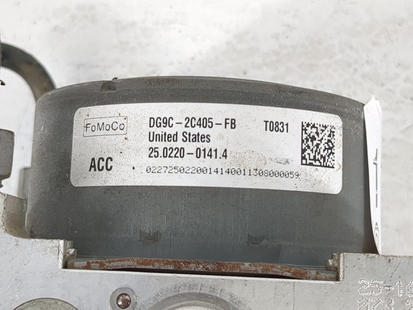 2013 Ford Fusion ABS Pump Control Module Replacement P/N:DG9C-2C405-FB Fits OEM Used Auto Parts - Oemusedautoparts1.com