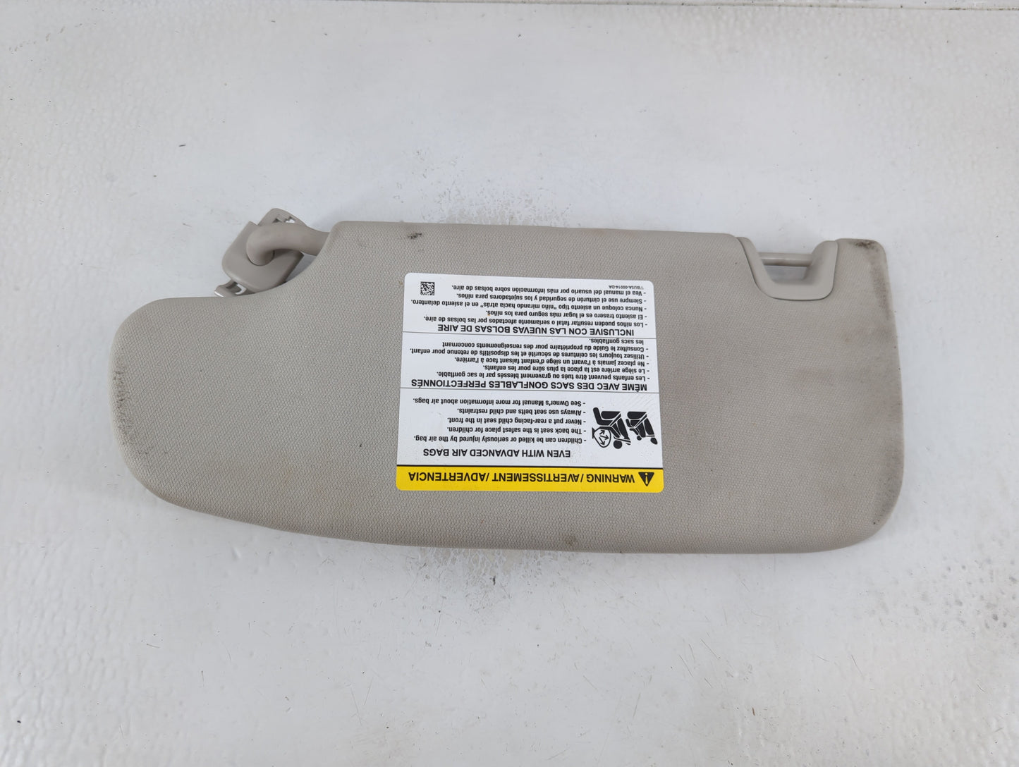2013-2014 Ford Fusion Sun Visor Shade Replacement Passenger Right Mirror Fits Fits 2013 2014 OEM Used Auto Parts - Oemusedau