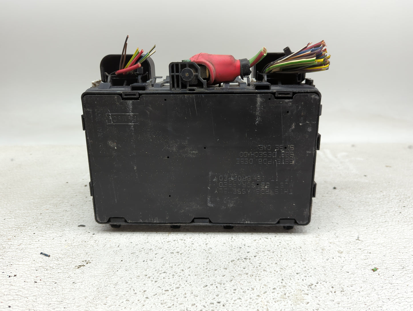 2013-2014 Ford Fusion Fusebox Fuse Box Panel Relay Module P/N:DG9T14A075AA Fits Fits 2013 2014 OEM Used Auto Parts - Oemused