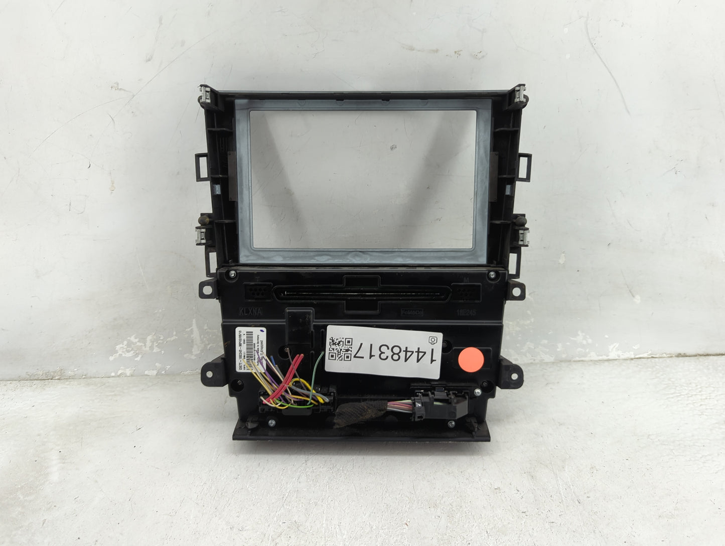 2013-2014 Ford Fusion Radio AM FM Cd Player Receiver Replacement P/N:DS7T-18E245-MP Fits Fits 2013 2014 OEM Used Auto Parts