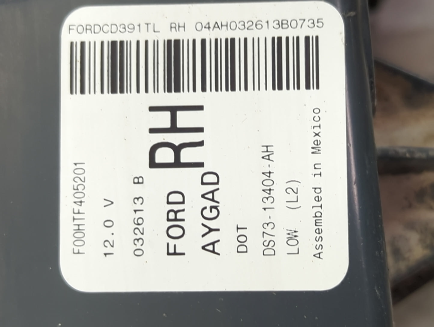 2013-2016 Ford Fusion Tail Light Assembly Passenger Right OEM P/N:DS73-13404-AH Fits Fits 2013 2014 2015 2016 OEM Used Auto