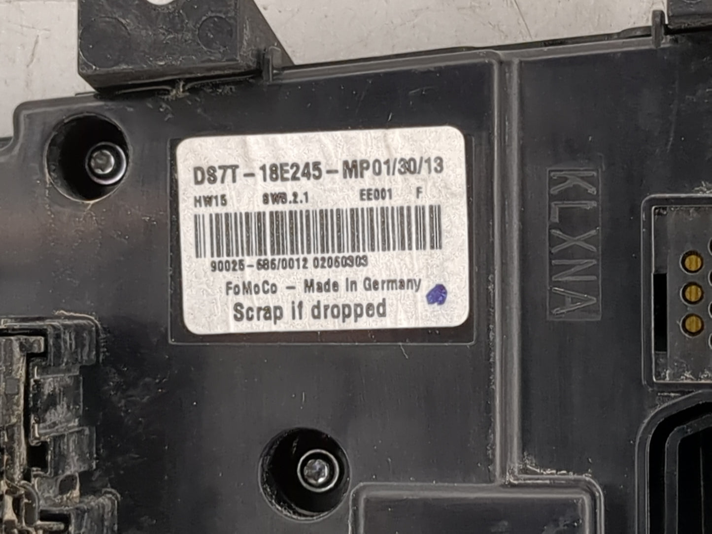 2013-2014 Ford Fusion Radio Control Panel - Oemusedautoparts1.com