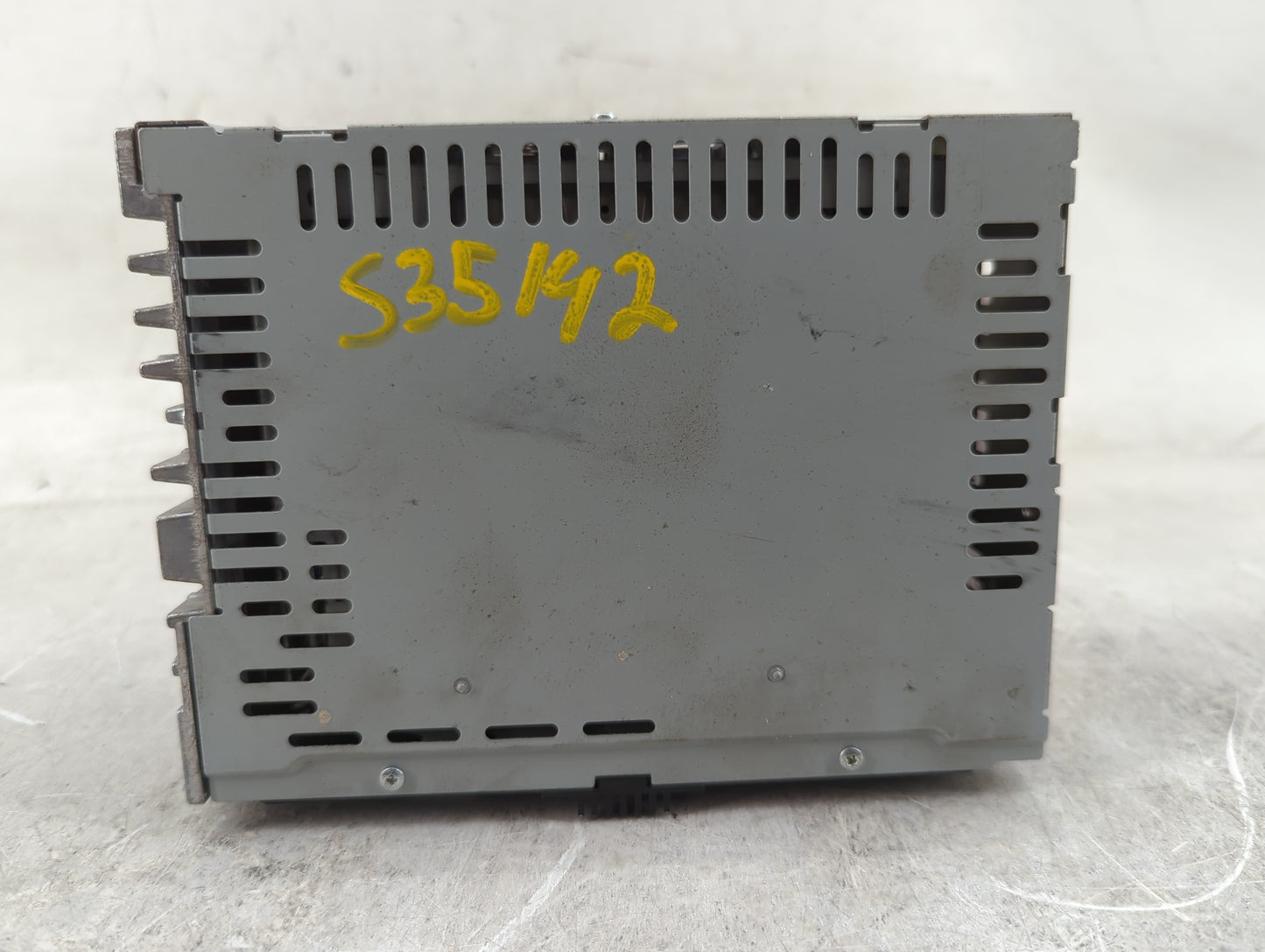 2013-2015 Ford Fusion Radio AM FM Cd Player Receiver Replacement P/N:DS7T-19C107-BG Fits Fits 2013 2014 2015 OEM Used Auto P