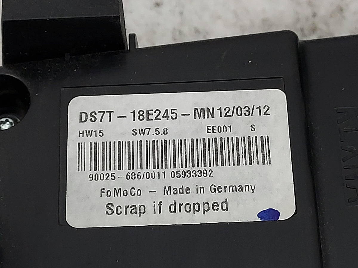 2013 Ford Fusion Climate Control Module Temperature AC/Heater Replacement P/N:DS7T-18E245-MN Fits OEM Used Auto Parts - Oemu