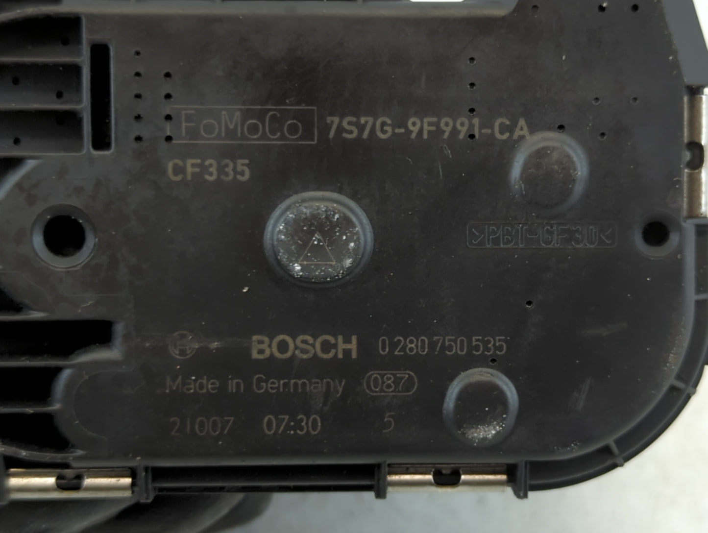 2013-2014 Ford Fusion Throttle Body P/N:0 280 750 535 7S7G-9F991-CA Fits Fits 2013 2014 2015 2016 2017 2018 2019 OEM Used Au