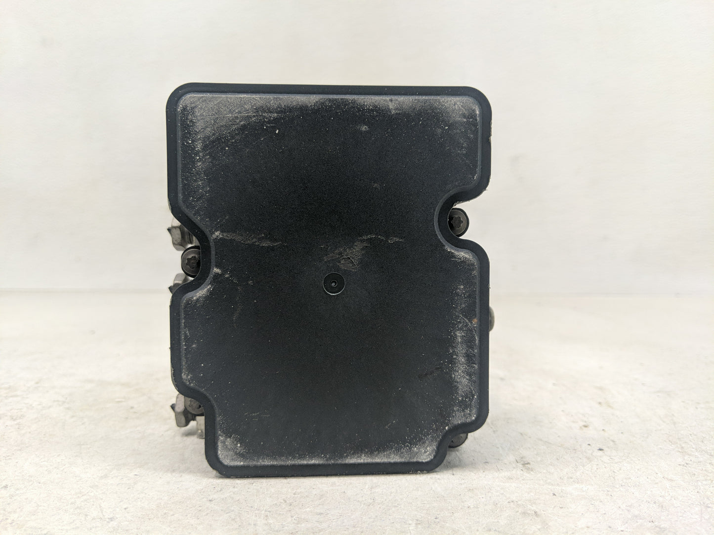 2013-2014 Ford Taurus ABS Pump Control Module Replacement P/N:DG13-2C405-A Fits Fits 2013 2014 OEM Used Auto Parts - Oemused