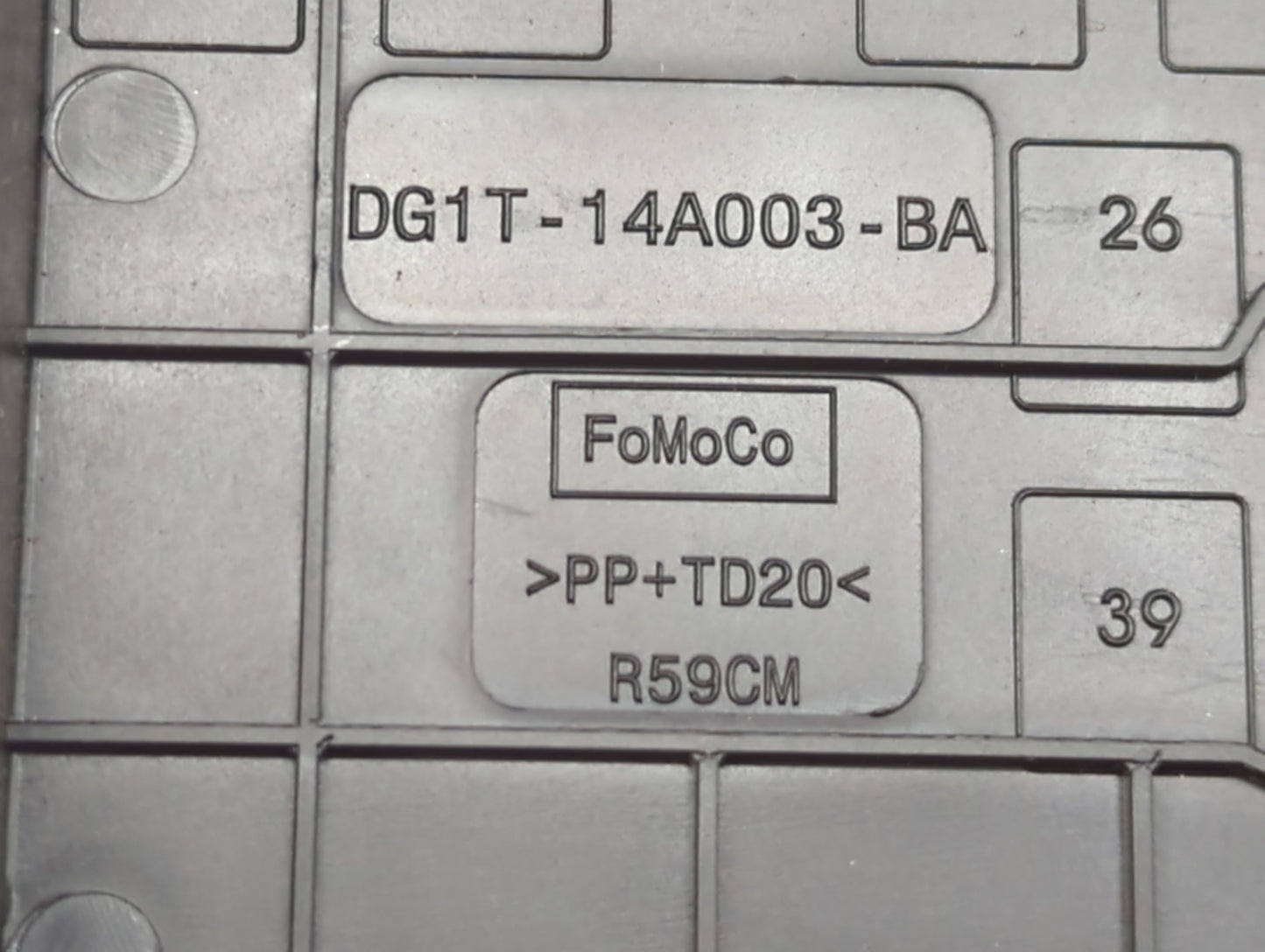 2013-2016 Ford Taurus Fusebox Fuse Box Panel Relay Module P/N:DG1T-14A003-BA Fits Fits 2013 2014 2015 2016 OEM Used Auto Par