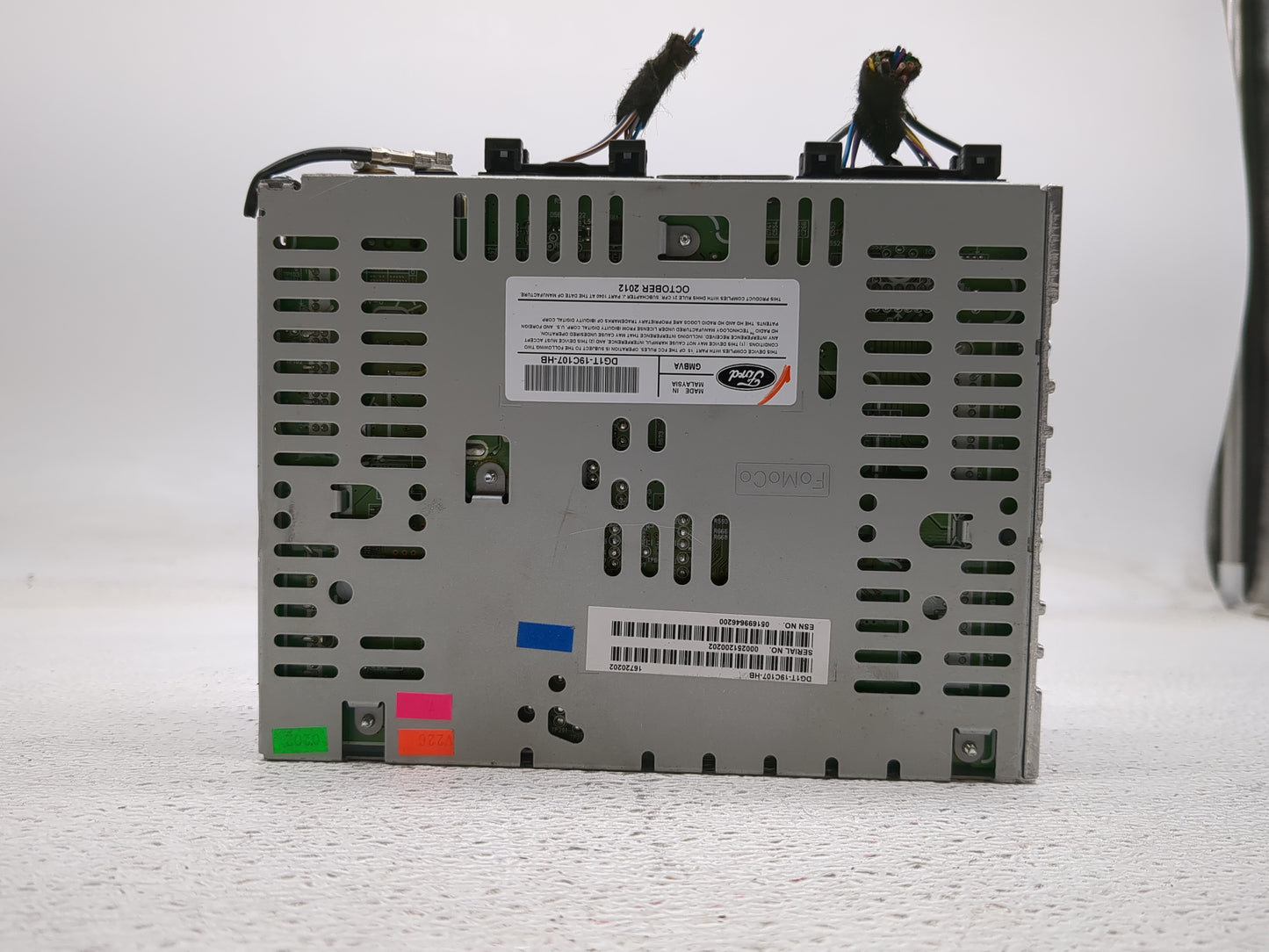 2013-2015 Ford Taurus Radio AM FM Cd Player Receiver Replacement P/N:DG1T-19C107-HB Fits Fits 2013 2014 2015 OEM Used Auto P