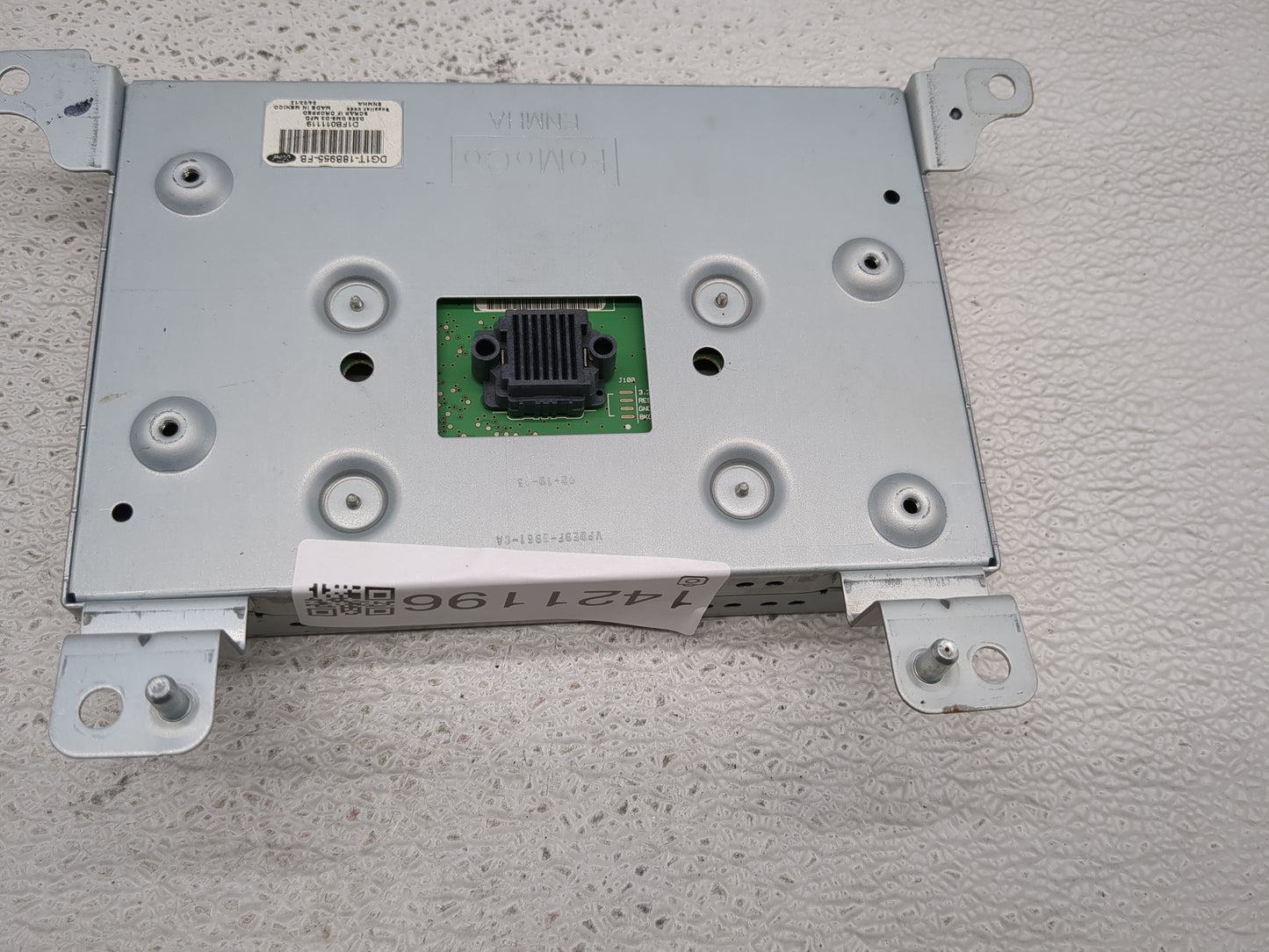 2013-2016 Ford Taurus Radio AM FM Cd Player Receiver Replacement P/N:DG1T-18B955-FB Fits Fits 2013 2014 2015 2016 OEM Used A