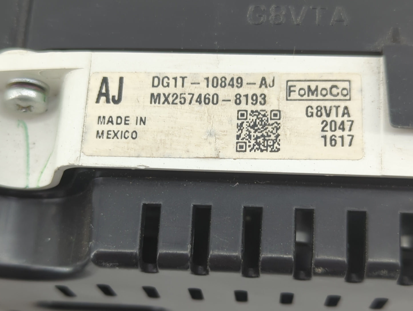 2013 Ford Taurus Instrument Cluster Speedometer Gauges P/N:DG1T-10849-AJ MX257460-8193 Fits OEM Used Auto Parts - Oemusedaut