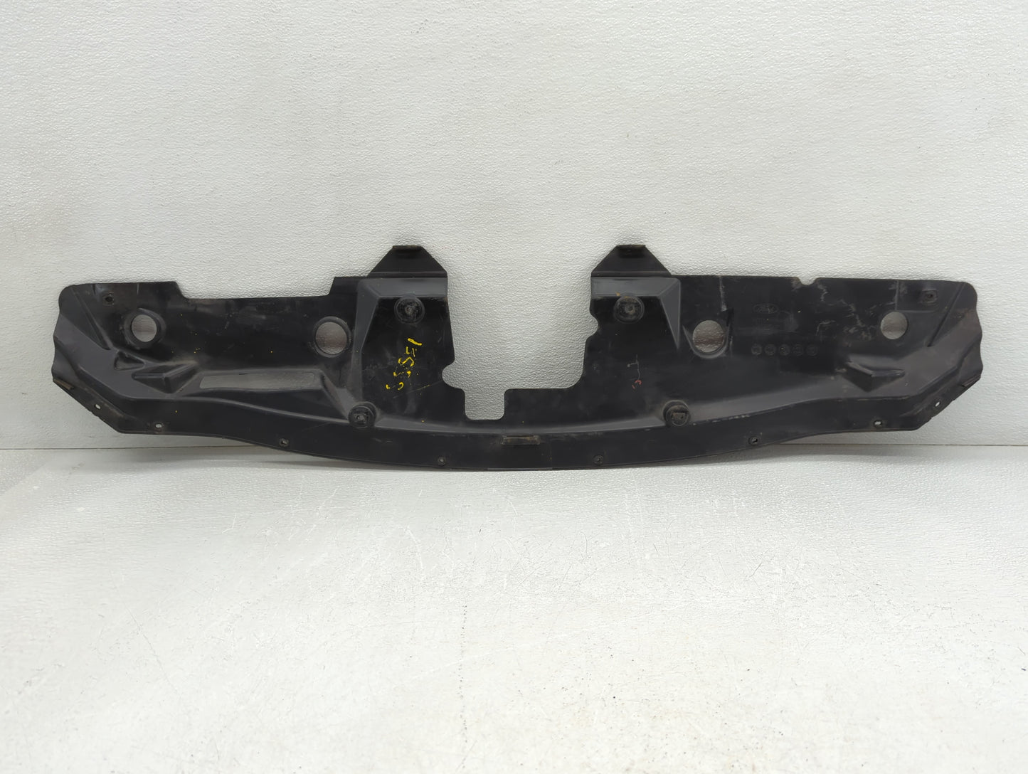 2010-2019 Ford Taurus Radiator Support Oem - Oemusedautoparts1.com