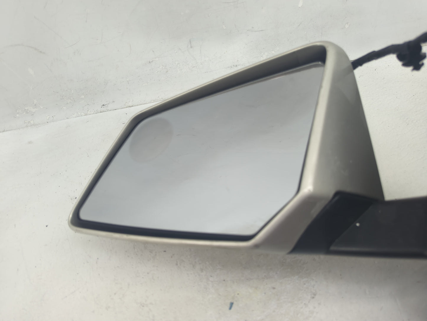 2013 Gmc Acadia Driver Side View Mirror - Left Door Mirror OEM Used - Oemusedautoparts1.com