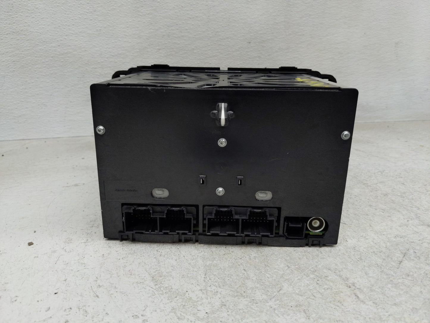 2013-2014 Gmc Acadia Radio AM FM Cd Player Receiver Replacement P/N:22989266 Fits Fits 2013 2014 OEM Used Auto Parts - Oemus
