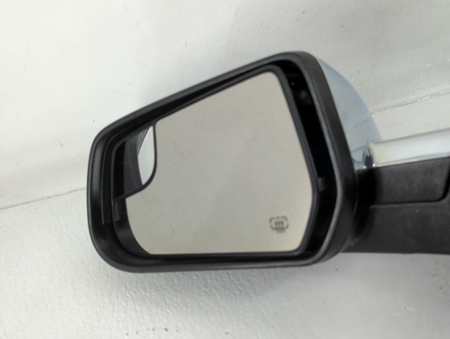 2012-2013 Gmc Terrain Driver Side View Mirror - Left Door Mirror OEM Used - Oemusedautoparts1.com