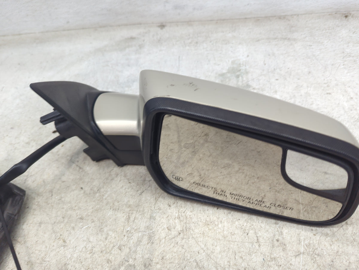2011-2014 Gmc Terrain Passenger Side View Mirror - Right Door Mirror OEM Used - Oemusedautoparts1.com