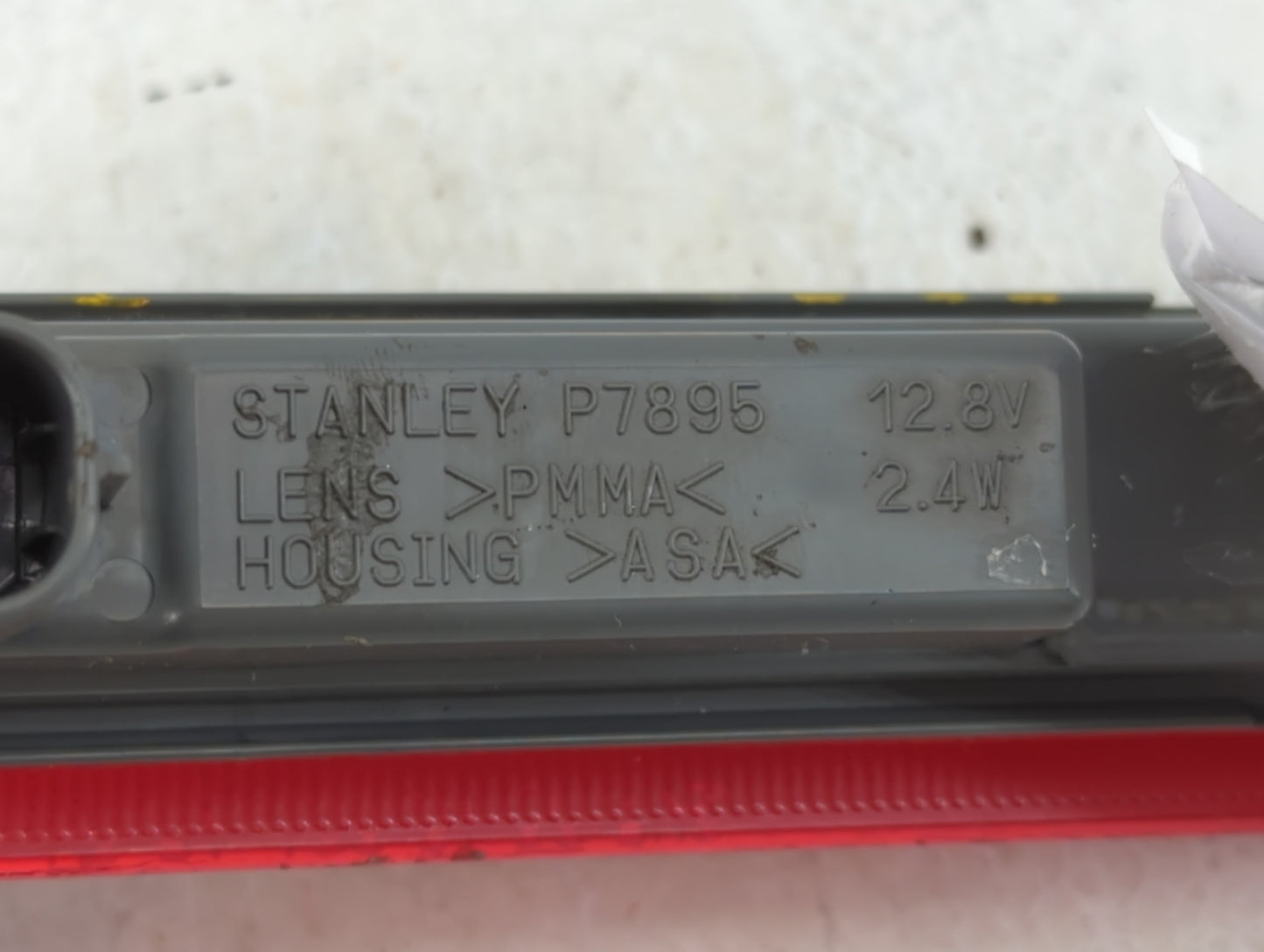 2013 Gmc Terrain Third Brake Light Tail Light P/N:P7895 Fits OEM Used Auto Parts - Oemusedautoparts1.com