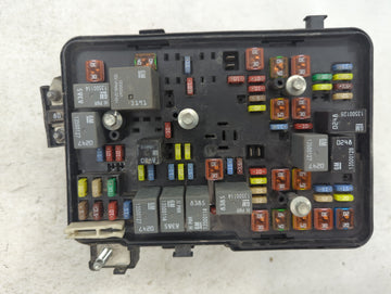 2013-2016 Gmc Terrain Fusebox Fuse Box Panel Relay Module P/N:22029763 Fits Fits 2013 2014 2015 2016 OEM Used Auto Parts