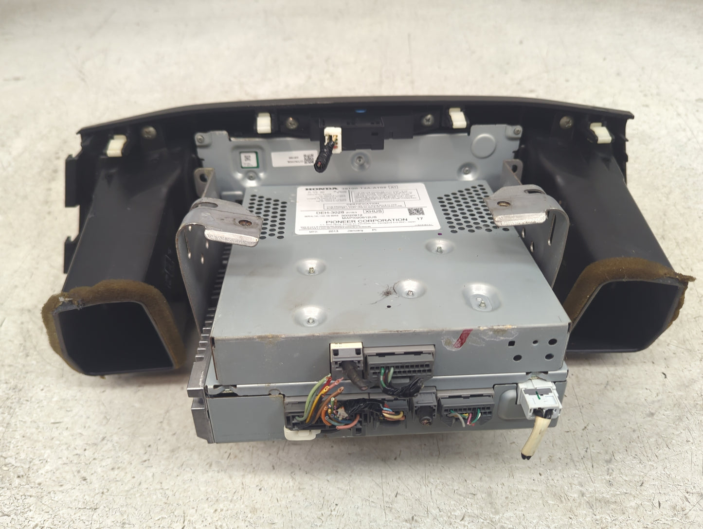2013-2015 Honda Accord Radio AM FM Cd Player Receiver Replacement P/N:39100-T2A-A102 DEH-3028 Fits Fits 2013 2014 2015 OEM U